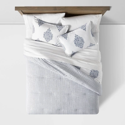 Reversible Medallion Family-Friendly Comforter & Sham Set White/Blue - Threshold™ 3 Reversible Medallion Family-Friendly Comforter & Sham Set White/Blue - Threshold™ - Image 3