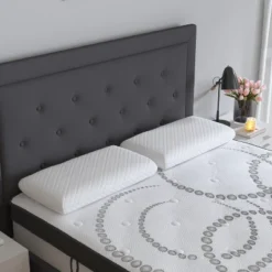 Merrick Lane Queen Size Ventilated Memory Foam Bed Pillow - Cool Gel Infused Memory Foam Pillow For Sleeping -Bedding Sale Store GUEST 17010065 bcb2 4658 b30a 7596c9e07b88