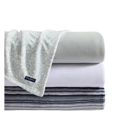 Ultra Soft Plush Bed Blanket - Tommy Bahama 4 Ultra Soft Plush Bed Blanket - Tommy Bahama - Image 4