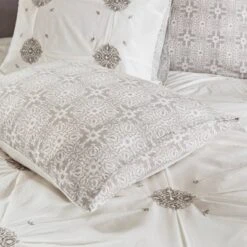 Alicia Cotton Comforter Set 23 Alicia Cotton Comforter Set -Bedding Sale Store GUEST 4a3e3412 7c7a 44b6 aa2f 52d3814d8838