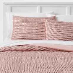 Strawberry Print Reversible Microfiber Comforter & Sheet Set Light Pink - Room Essentials™ -Bedding Sale Store GUEST 509e45d1 864d 4b14 8596 d95b17988f3b