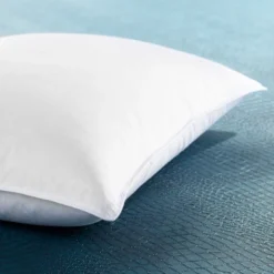 DOWNLITE Hotel & Resort 50-50 Down & Feather Blend Pillow