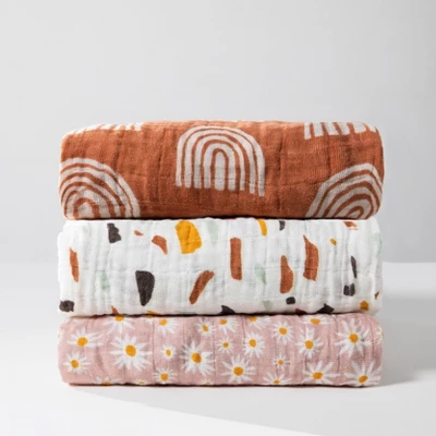 Babyletto Daisy Muslin Mini Crib Sheet 6 Babyletto Daisy Muslin Mini Crib Sheet - Image 6