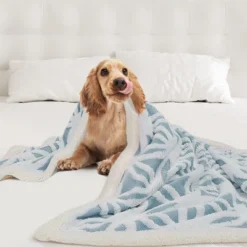 1 Pc 100% Microfiber Polyester Fabric Fleece Soft Dual Sided Bed Blankets - PiccoCasa -Bedding Sale Store GUEST c8e39252 6cf8 42d8 9651 cbc9b07ca19d